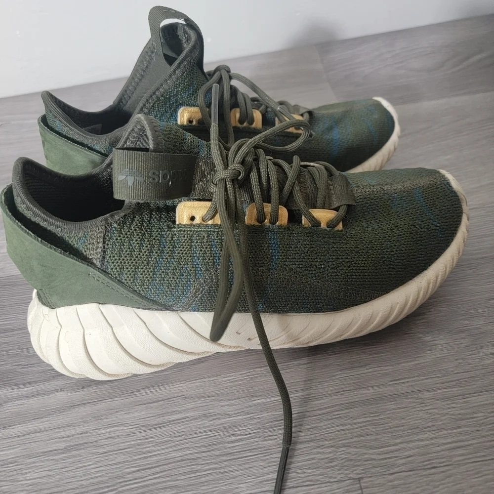 Adidas Olive Green Tubular Sneakers Shoes Size 5.5 Running Mesh Workout‎ Chunky